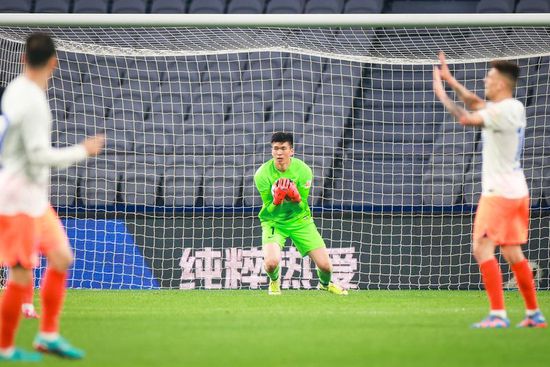 U23亚洲杯分组A组：卡塔尔、澳大利亚、约旦、印尼B组：日本、韩国、阿联酋、中国C组：沙特、伊拉克、泰国、塔吉克斯坦D组：乌兹别克斯坦、越南、科威特、马来西亚罗马诺：格列兹曼专注于马竞 他不会在冬窗加盟曼联罗马诺在今天的专栏中谈到了格列兹曼，直接指出法国球星只想留在马德里竞技，和曼联没有联系。